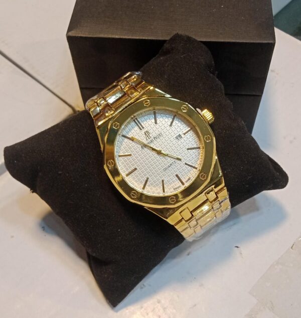 Audemars Piguet Royal Oak Replica - Image 4
