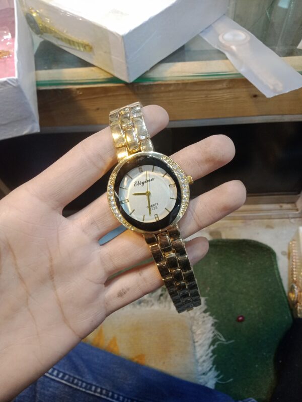 Eliyina Quartz Women Wristwatch